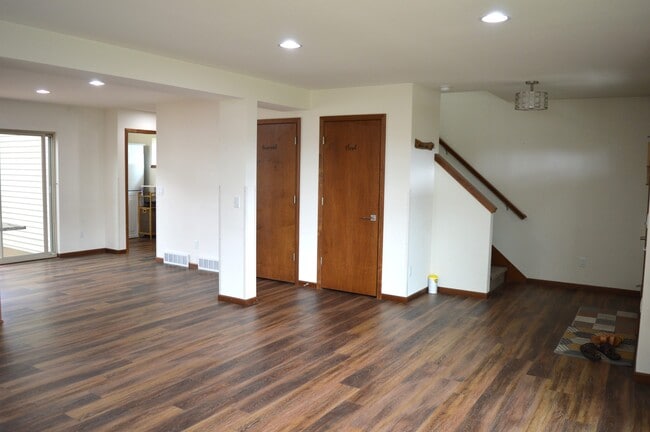 Building Photo - 9314 Highland Gate Way