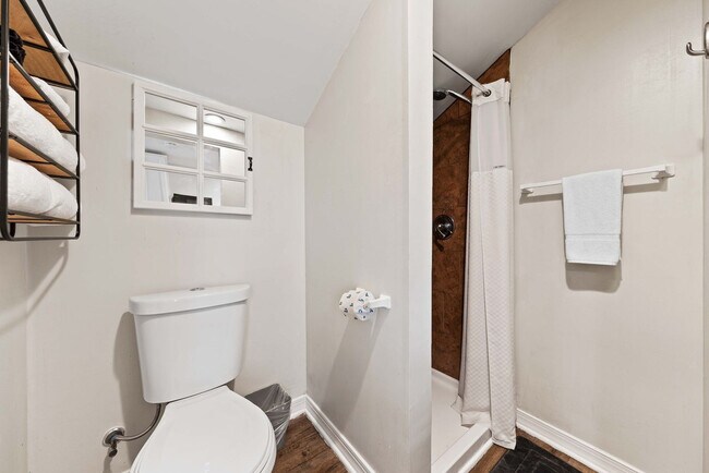 Foto del edificio - 110 Eglin Pkwy SE