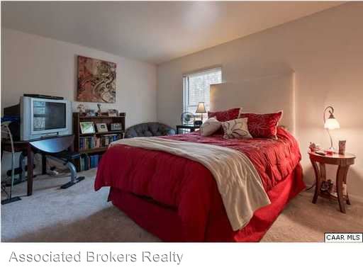 Building Photo - 2714 Gatewood Cir