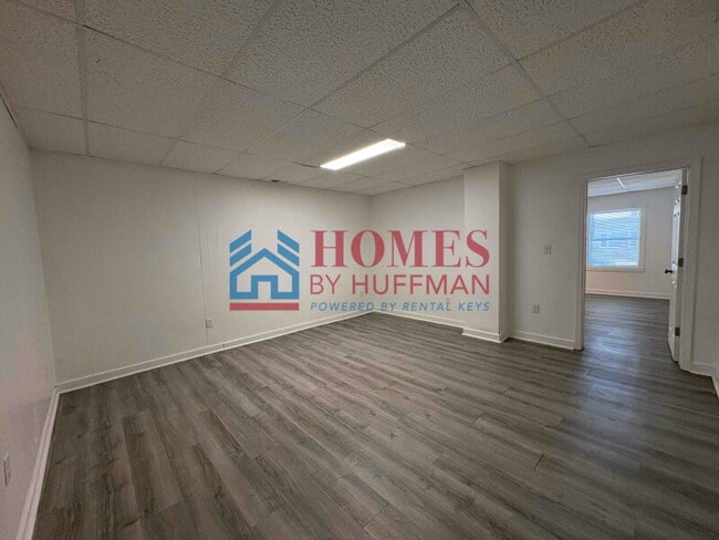 Foto del edificio - Downstairs One Bedroom | Duplex