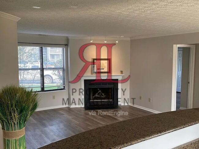 Building Photo - 2727 Greystone Dr