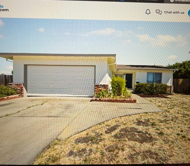 Building Photo - 1203 Putnam St