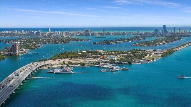 Building Photo - 1100 Biscayne Blvd