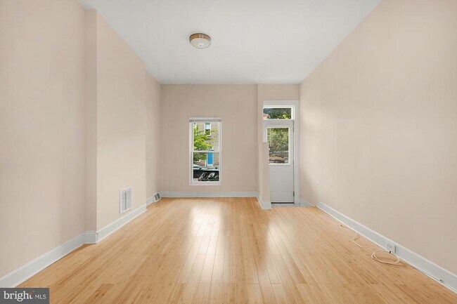 Foto del edificio - 151 N Potomac St