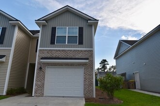 Building Photo - 45 Walker Ct