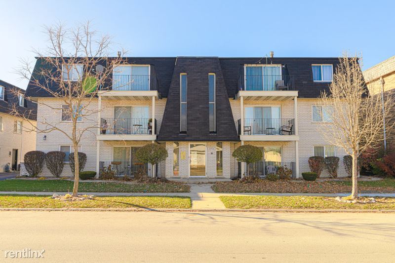 10936 Kilpatrick Ave, Oak Lawn, IL 60453 Condo for Rent in Oak Lawn