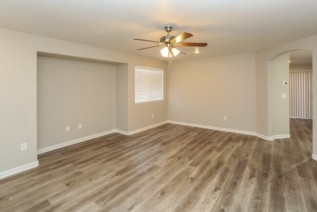 Foto del edificio - 9144 Spoonbill Ridge Pl