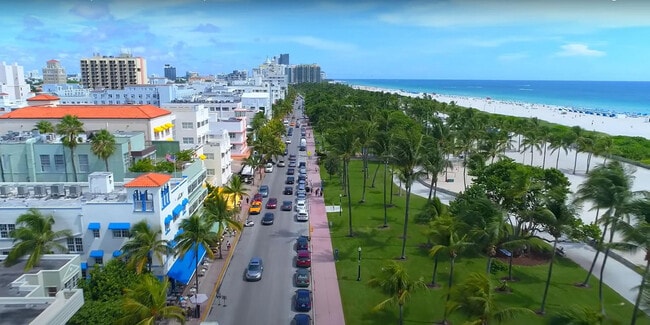 Building Photo - 834 Ocean Dr