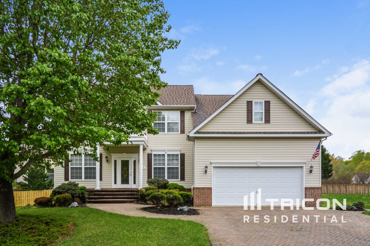 Primary Photo - 103 Leeds Way