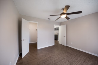 Bedoom A2 1BD 1BA-VatSoCo-002.jpg - V at SoCo