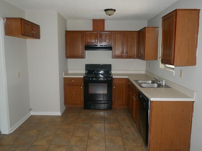 Building Photo - 37 Torbrook Cove