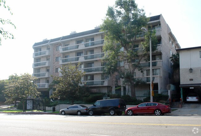 Foto del edificio - Wellworth Towers Apartments