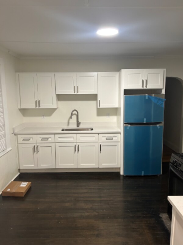 13 Winter St Unit 1, Manchester, CT 06040 Room for Rent in Manchester