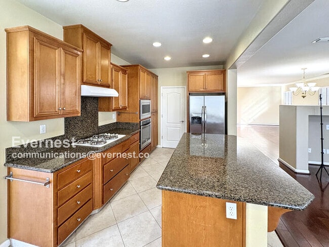 Building Photo - 246 W Recreo Way