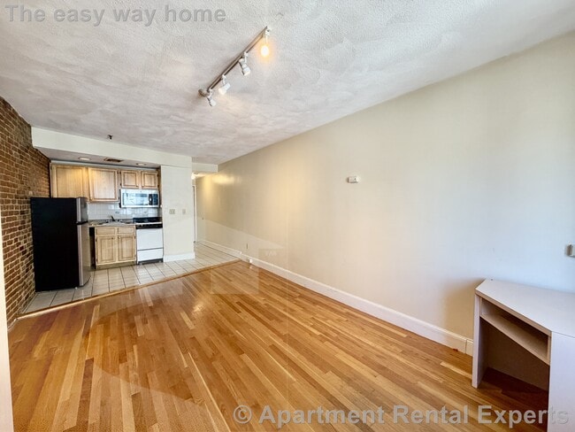 Building Photo - 12 Mt Auburn St
