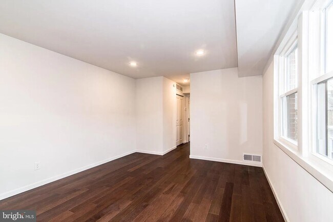 Foto del edificio - 2720 7th St NE