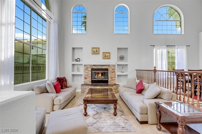 Building Photo - 9495 Vieno Canyon St