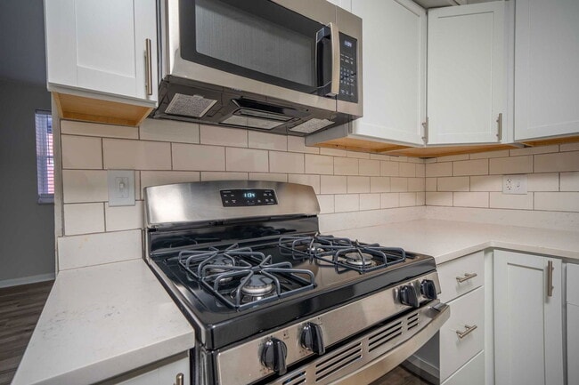 Foto del edificio - 1236 Indianola Ave