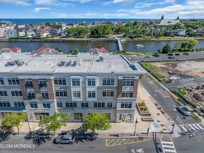 Foto del edificio - 300 Cookman Ave
