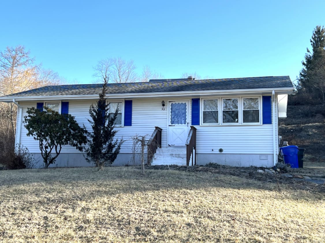 Cozy, One Level Living Ranch - Cozy, One Level Living Ranch