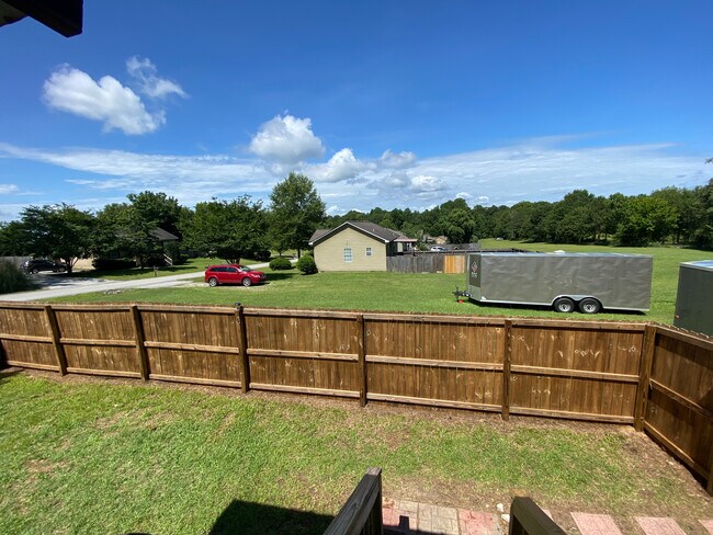 Foto del edificio - 1900 Lee Rd 61
