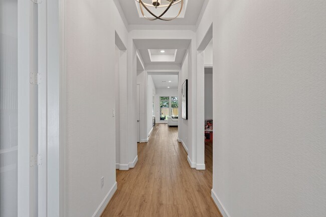Building Photo - 413 Brackendale Ct