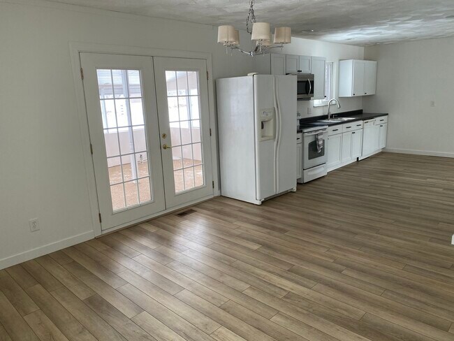 Foto del edificio - 4530 Willow Rd