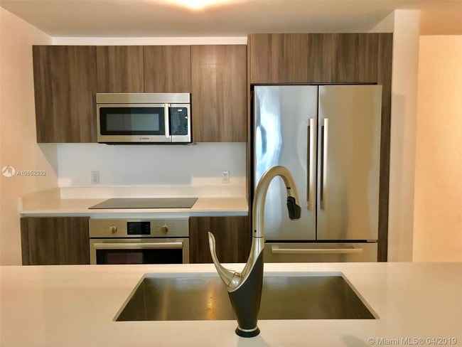 Building Photo - 488 NE 18th St