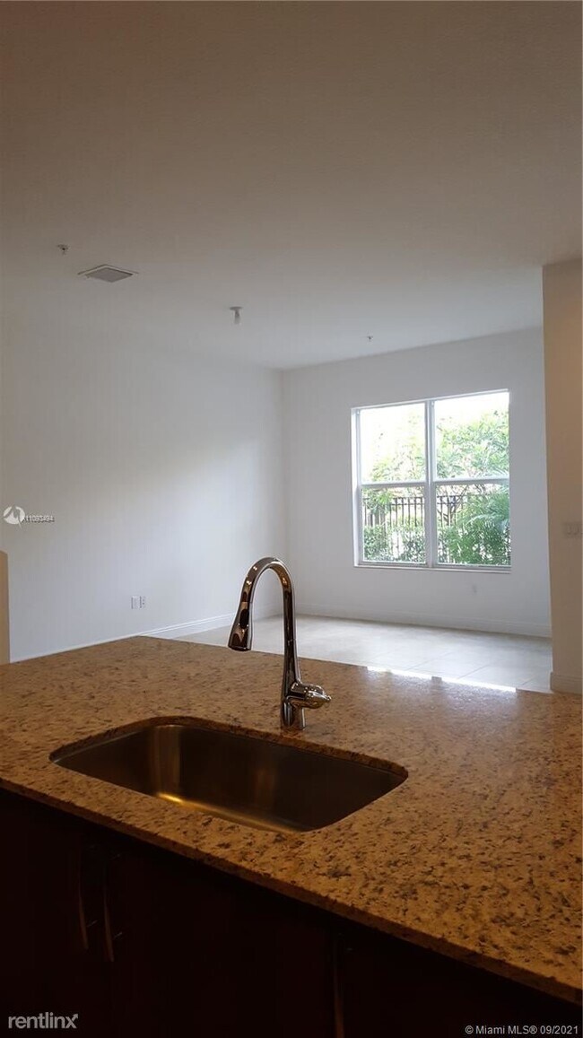 Foto del edificio - 3 br, 2.5 bath Townhome - 12453 NW 17th Mnr