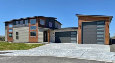 Building Photo - 6033 W 30th Ave