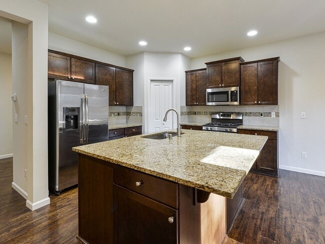 Building Photo - Application Approved - Stunning 4+ Bedroom 2.5 Bath Lea Hill, Auburn