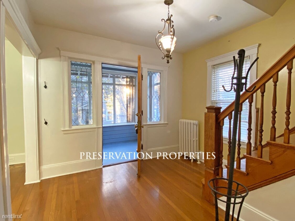 4 br, 2 bath House 59 Playstead Rd House Rental in Newton, MA