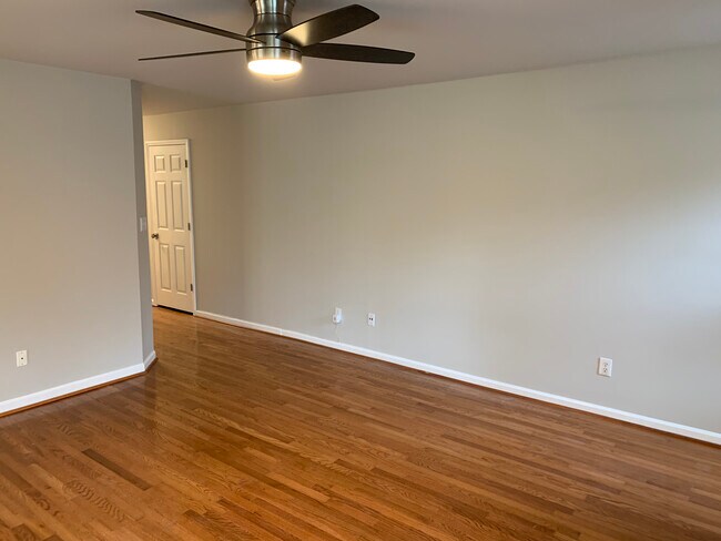 Foto del edificio - 4313 Wellington Ridge Loop