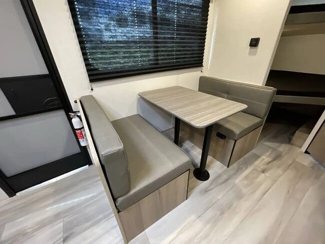 Foto del edificio - 1411 E 27th Ave