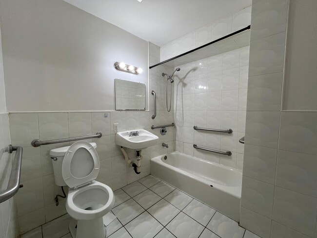 Building Photo - 15 Bergen Ave