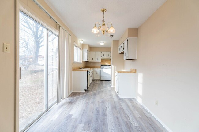 Building Photo - 1704 Garfield Court, Little Rock AR 72204