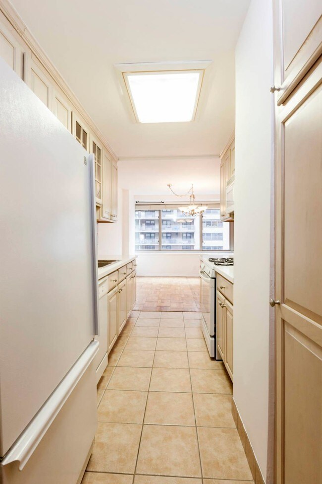 Foto del edificio - 315 W 70th St
