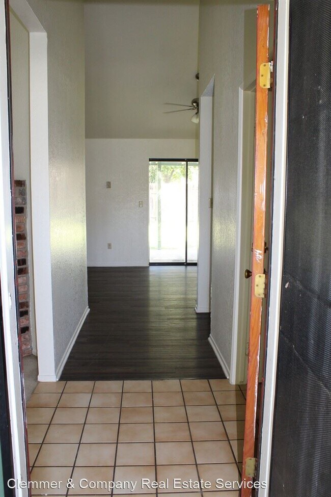 Foto del edificio - 3 br, 2 bath House - 4708 Angelain Lane