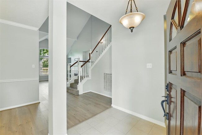Foto del edificio - 6503 Upper Lake Dr