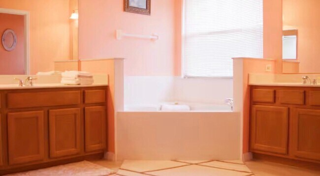 Foto del edificio - 2642 Maggiore Cir