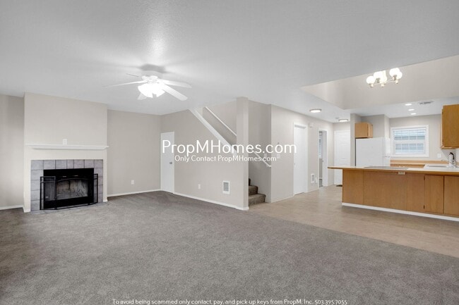 Foto del edificio - Three Bedroom Gem in Jennings Lodge - Garage Included!