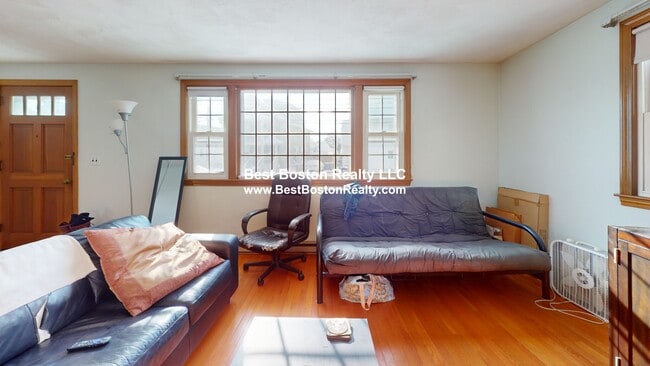 Building Photo - 45 Warren St