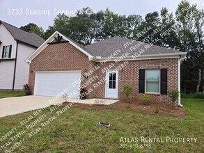 Building Photo - 3733 Seaside Sparrow Cir