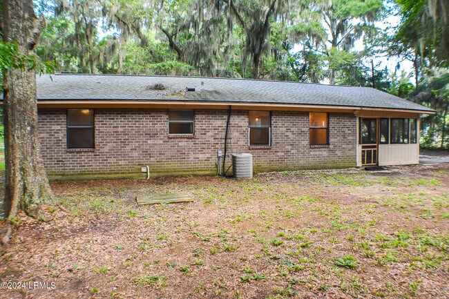 Building Photo - 14 State Rd S-7-161
