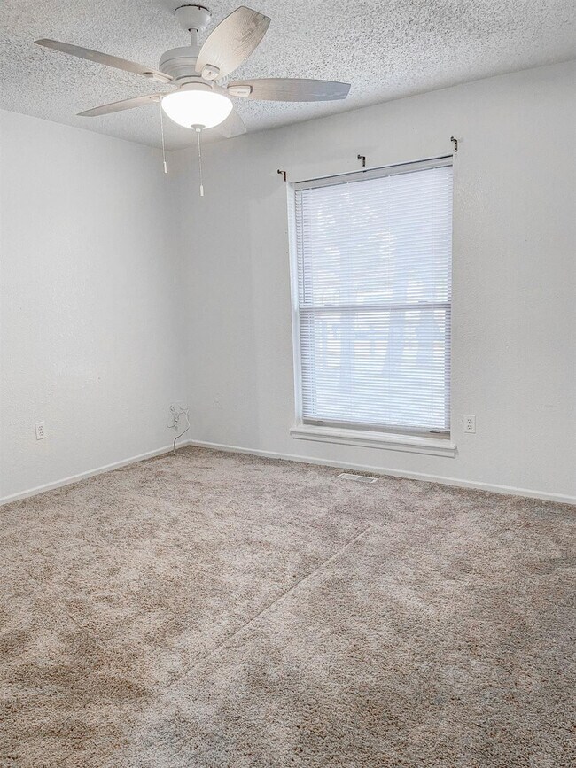 Building Photo - 9608 Detroit Ave