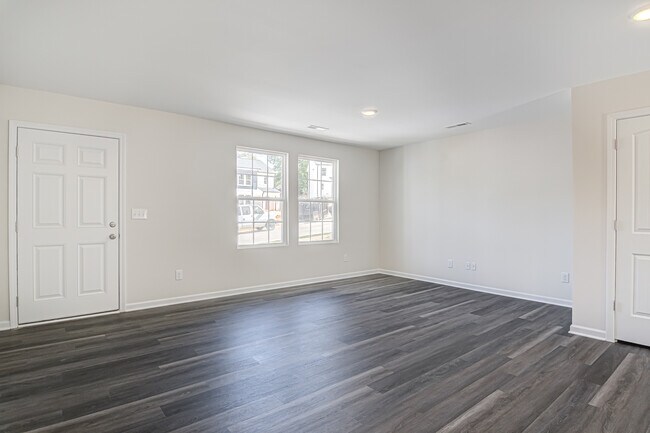 Foto del edificio - 3155 Misty Ridge Dr