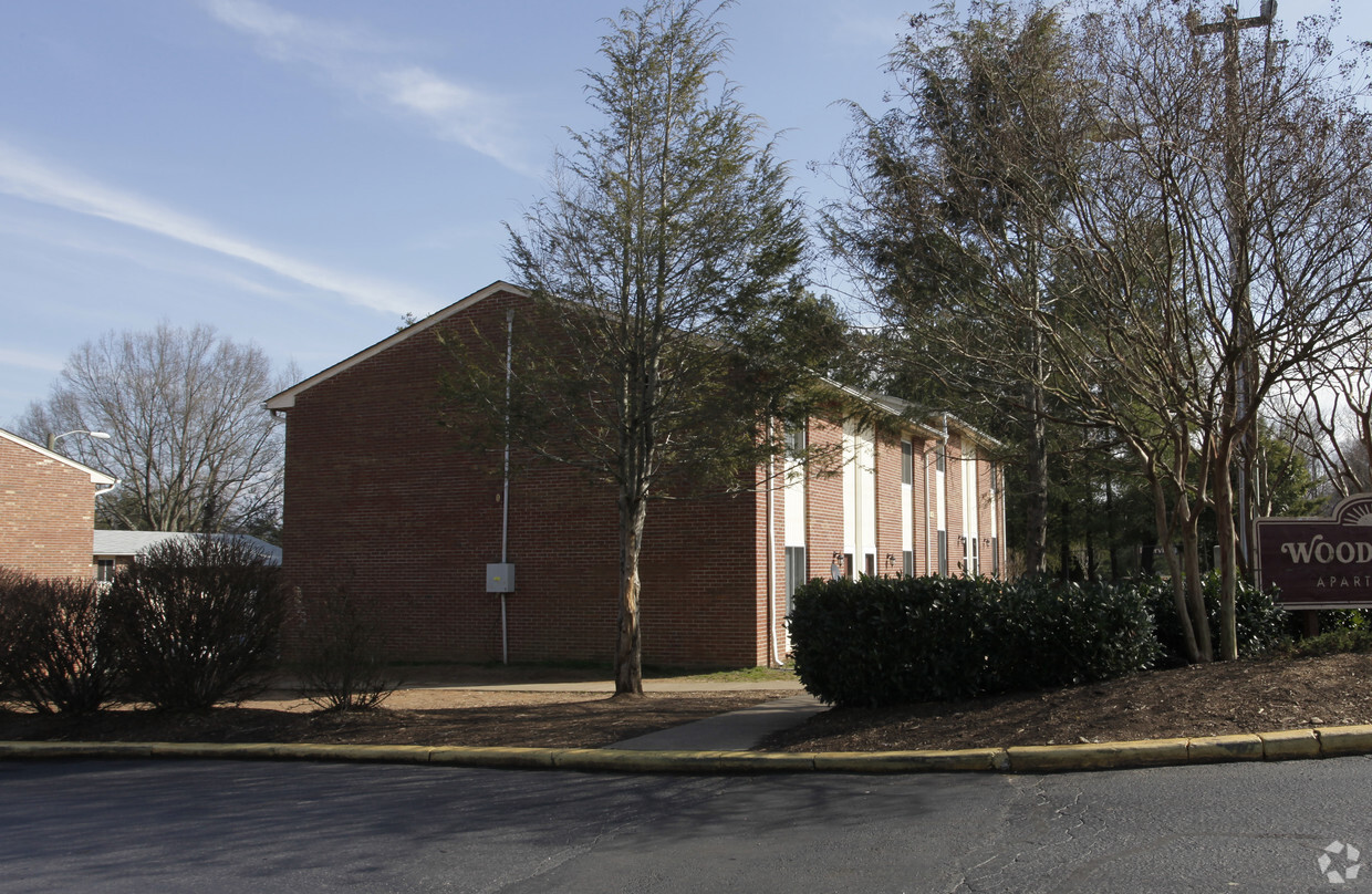 Building Photo - Woodridge Apartments