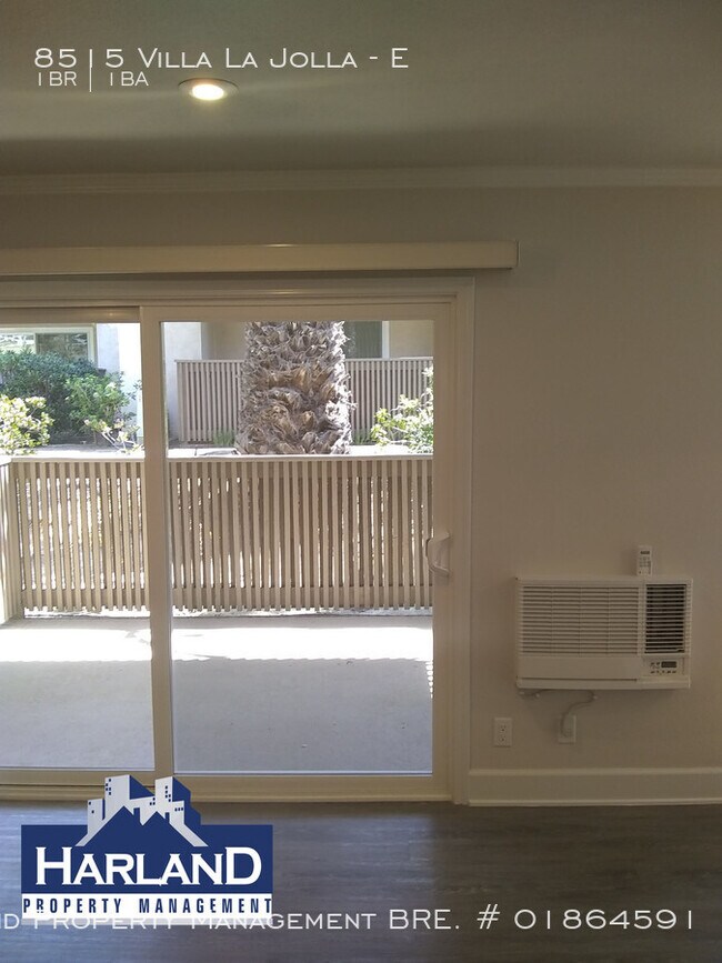 Building Photo - La Jolla 1BD/1BA available June 5th!