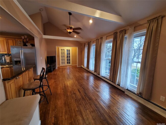Building Photo - 48 Berkshire Rd
