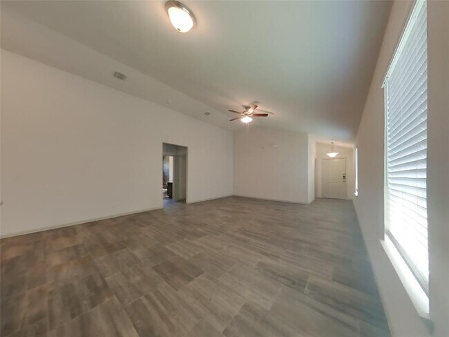 Building Photo - 9821 Gln Brk Ln